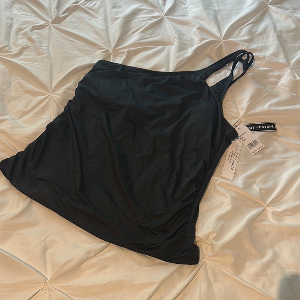 La Blanca Island Goddess One
Shoulder Keyhole
Tankini Top - Black